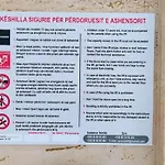 Lejlighed Xhulial 2 *