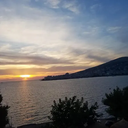 Xhulial 2 Διαμέρισμα Σαράντα