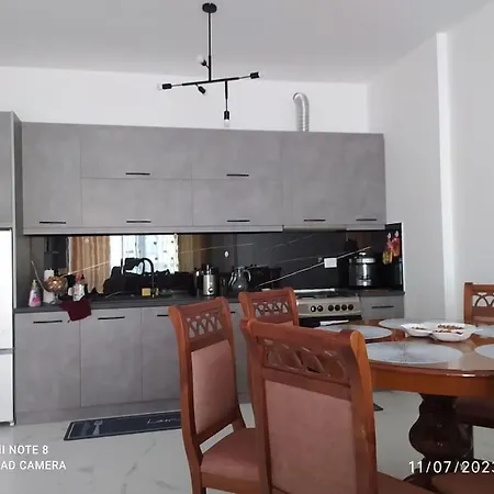 Xhulial 2 Διαμέρισμα