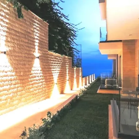 Xhulial 2 Διαμέρισμα