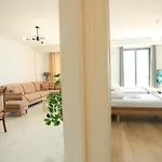 Sea Horizon Apartment