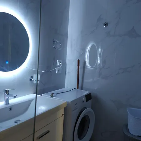 Xhulial 2 Appartement Saranda