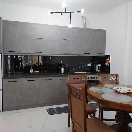 Xhulial 2 Appartement *