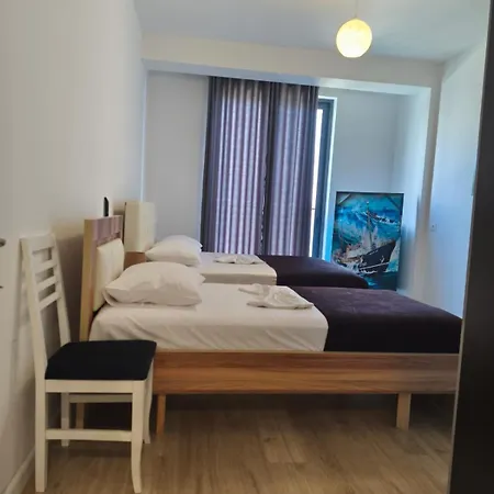 Xhulial 2 Appartement *