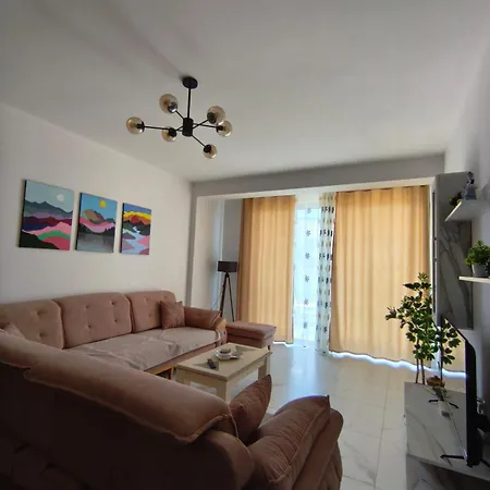 Daire Xhulial 2 Saranda