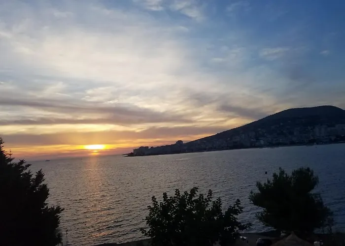 Xhulial 2 公寓 Sarandë