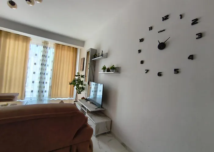 Xhulial 2 公寓 Sarandë